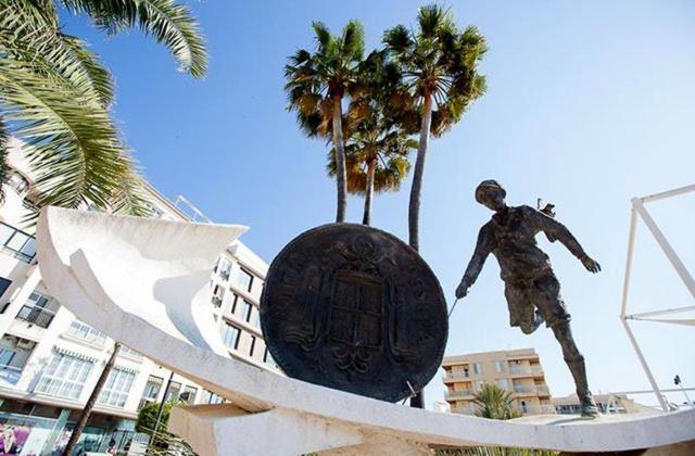 Apartamentos La Libertad Εστεπόνα Εξωτερικό φωτογραφία